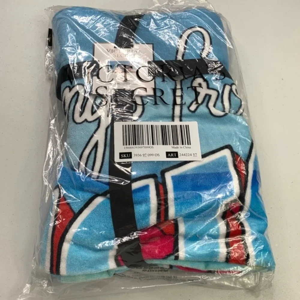 -Victoria’s Secret Unisex Blue Printed Cotton Blend Beach Towel Brand New